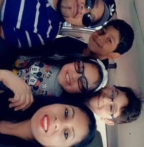 Meet your Posher, Kenia